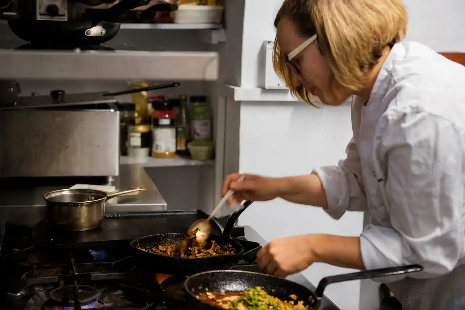 Dasha Moughton cooking at The Vanilla Pod in Lynton